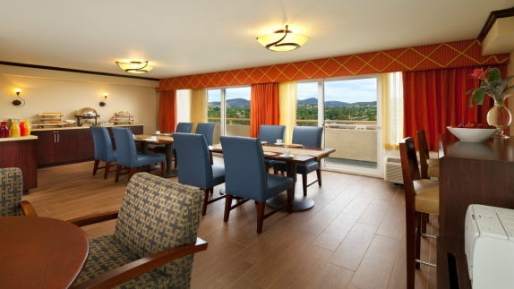 Southern California Hotels Sheraton Agoura Hills Near Thousand Sheraton Club