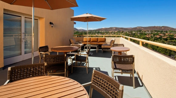 Southern California Hotels Sheraton Agoura Hills Near Thousand Sheraton Agoura Hills Hotel Exterior